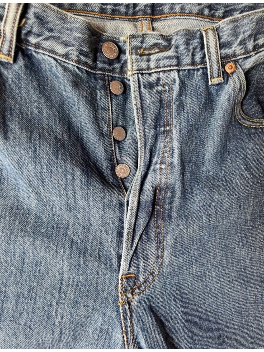 Levis 501 Jeans 38x30 Straight-Leg 5 Button Fly  Blue Denim 5 Pocket Medium Wash - Picture 6 of 8